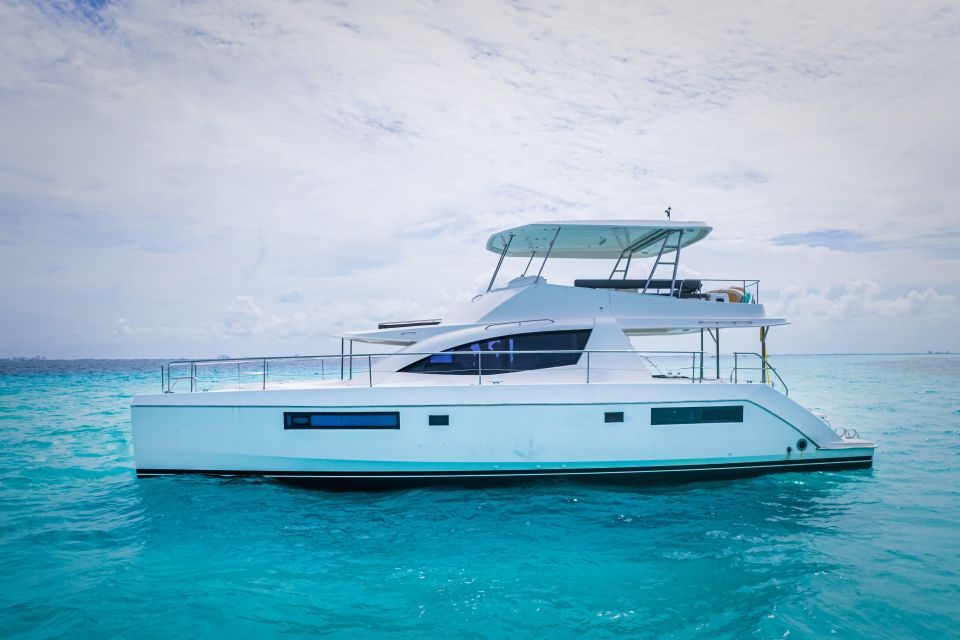 Cancun: Luxury and Elegance on Board - Explore Cancun and Isla Mujeres