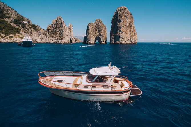 Capri Private Boat Day Tour From Sorrento, Positano or Naples - Maximum Capacity and Participant Details