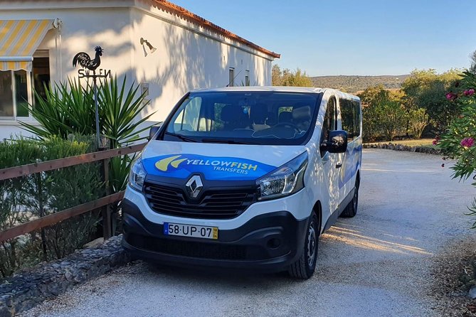 Carvoeiro Private Transfer to Faro Airport - Included Vehicle Features