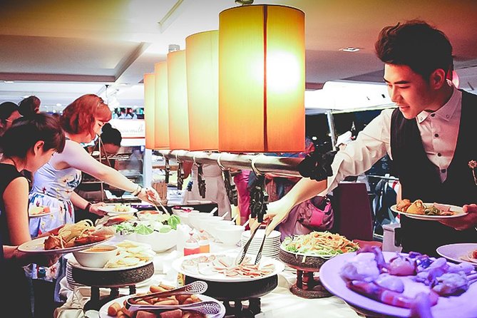 Chaophraya Cruise - Amazing Dinner Cruise - Onboard Entertainment Options