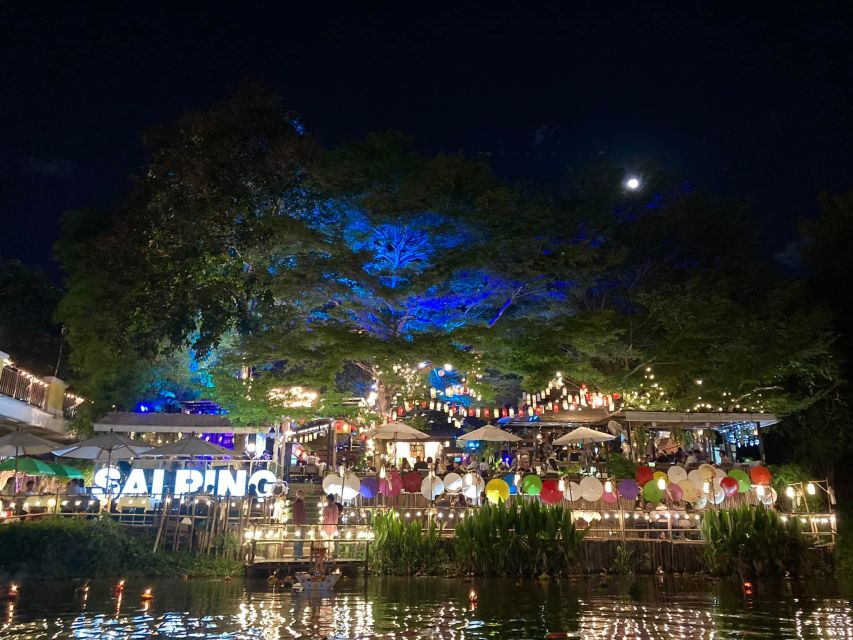 Chiang Mai: Ping River Night Kayaking Into City Center - Riverside Music and Ambiance