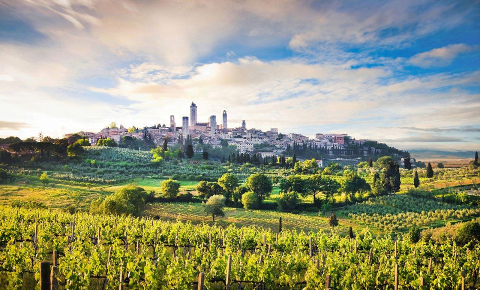 Chianti Tour From Florence to San Gimignano With 2 Wineries - Piazzale Michelangelo