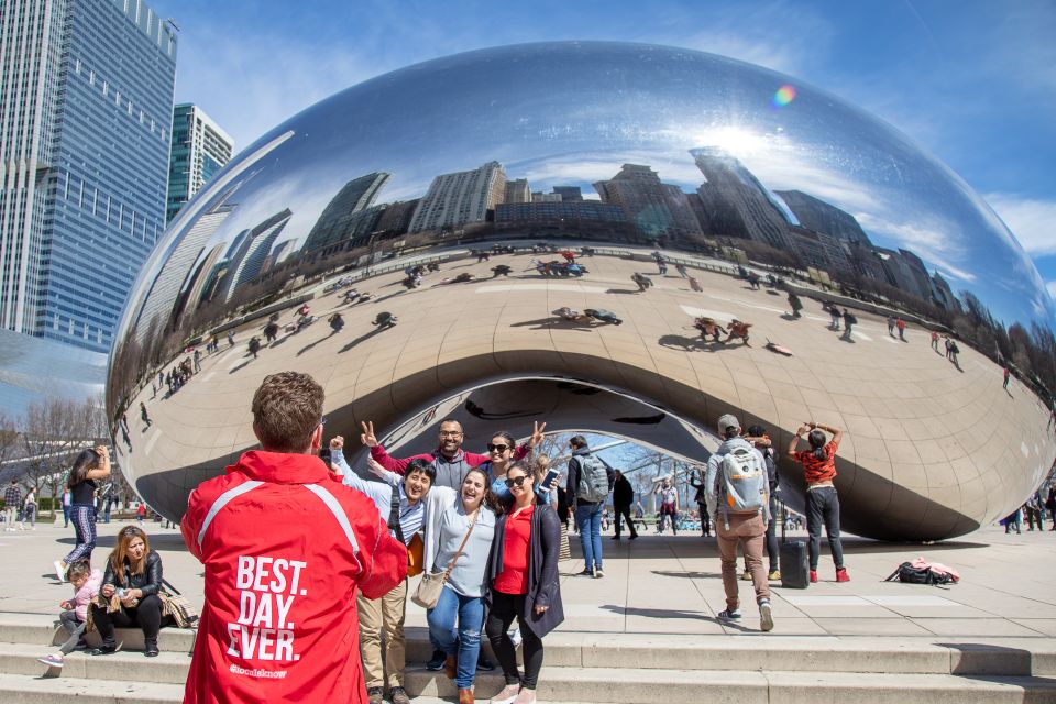 Chicago: Food, History and Architecture Tour - Chicago Theatre