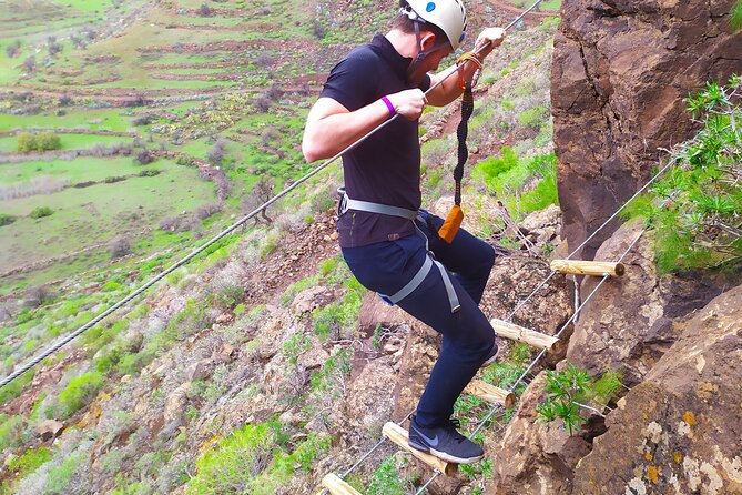 Climbing + Zipline + via Ferrata + Cave. Adventure Route in Gran Canaria - Equipment and Inclusions