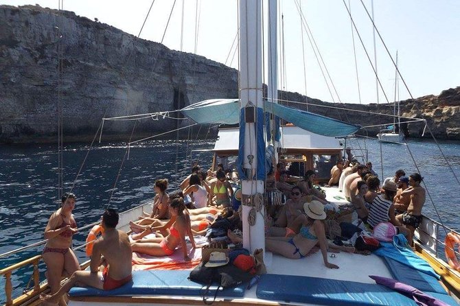 Comino, Blue Lagoon and Caves. Tour A - Activities