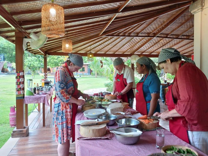 Cooking Class 3 Courses Balinese Dishes - Class Schedule