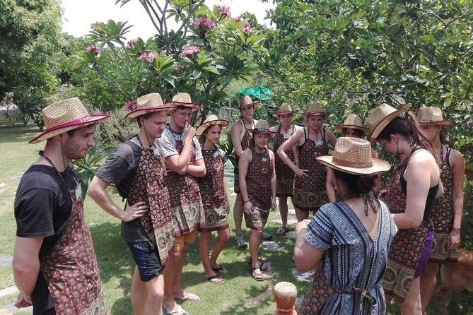 Cooking Evening Class Chiang Mai Visit Organic Garden and Market - Inclusion Details