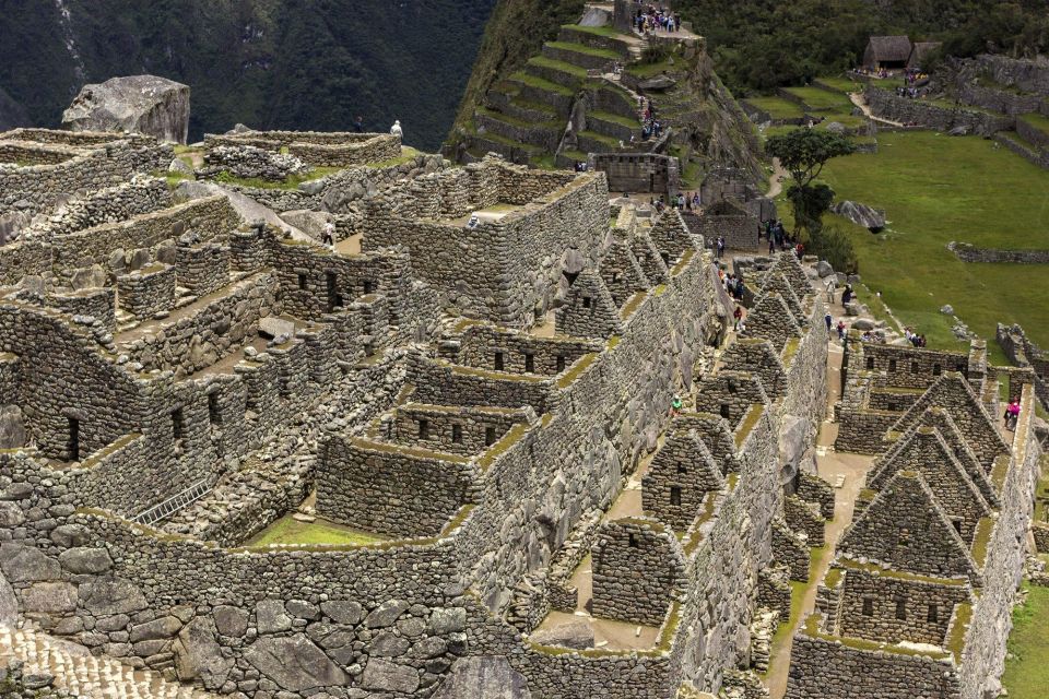 Cusco in 5 Days - Machu Picchu - Rainbow Mountain + Hotel 4★ - Machu Picchu Exploration
