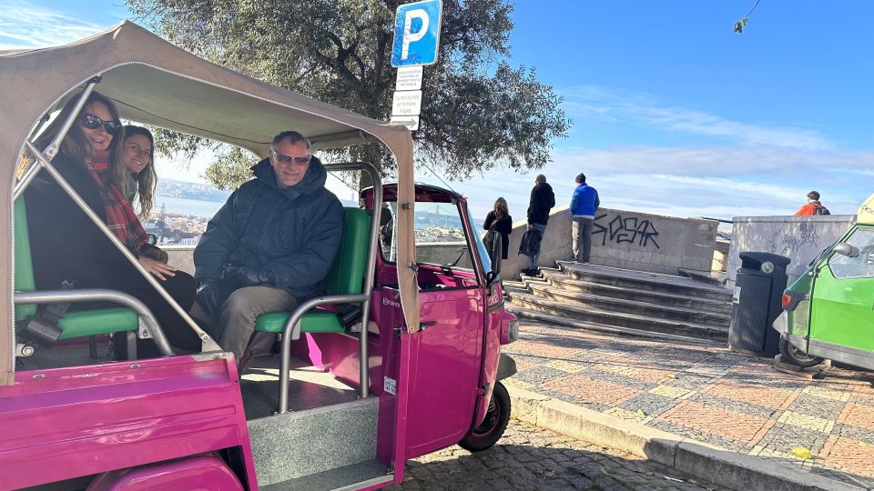 Discover Lisbon: Tuk Tuk Tour - Tuk Tuk Tour Experience