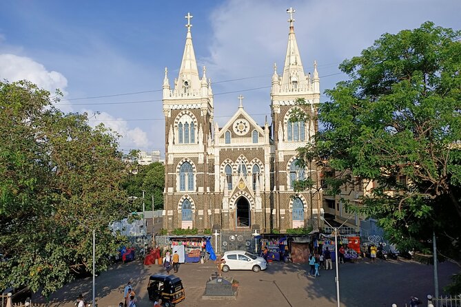 Discover the Hidden Gems of Bandra on an Engaging Walking Tour - Inclusions and Meeting Details