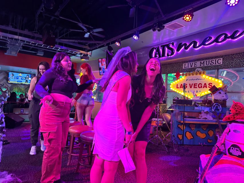 Downtown Las Vegas: Bar Crawl on Fremont St. - Included in the Tour