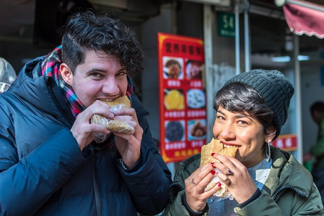 Eat Like a Local: Street Breakfast Tour in Shanghai - Personalized Experience