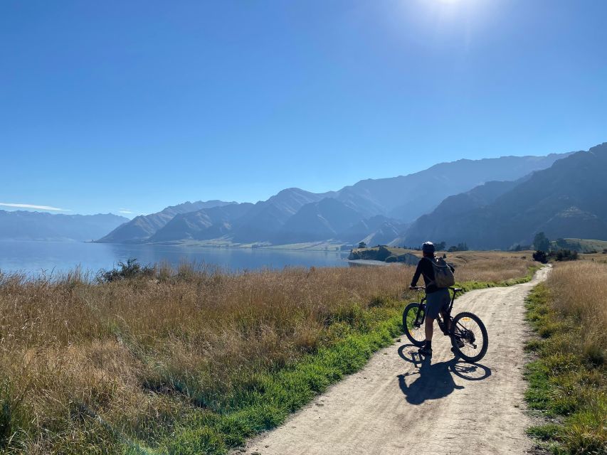 Ebike Tour Lake Hawea River Track to Wanaka - Group Size and Language