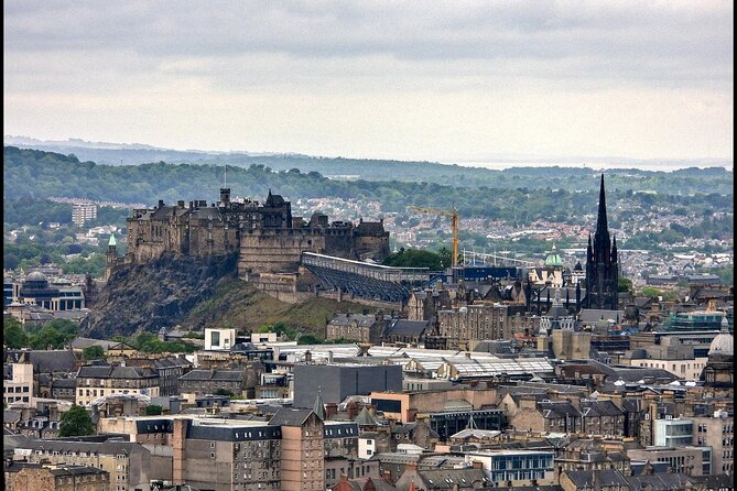 Edinburgh Castle Guided Tour - Tickets Included - Accessibility