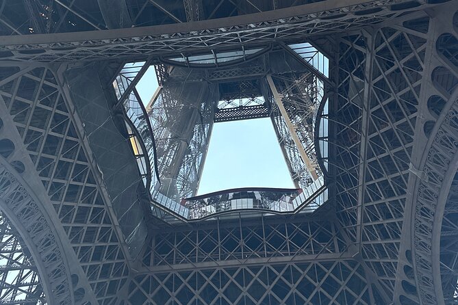 Eiffel Tower Elevator Tour With a Guide (Ecklectours) - Guided Eiffel Tower Tour