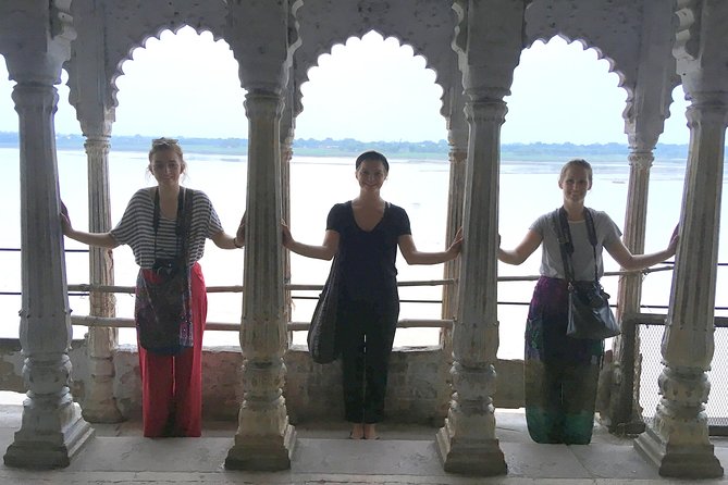 Essential Varanasi (North and Manikarnika) Walking Tour - Traveler Participation Details