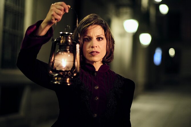 Evening Walking Tour: Spanish Inquisition & Legends of Old Madrid - Uncovering Ghostly Legends and Lore