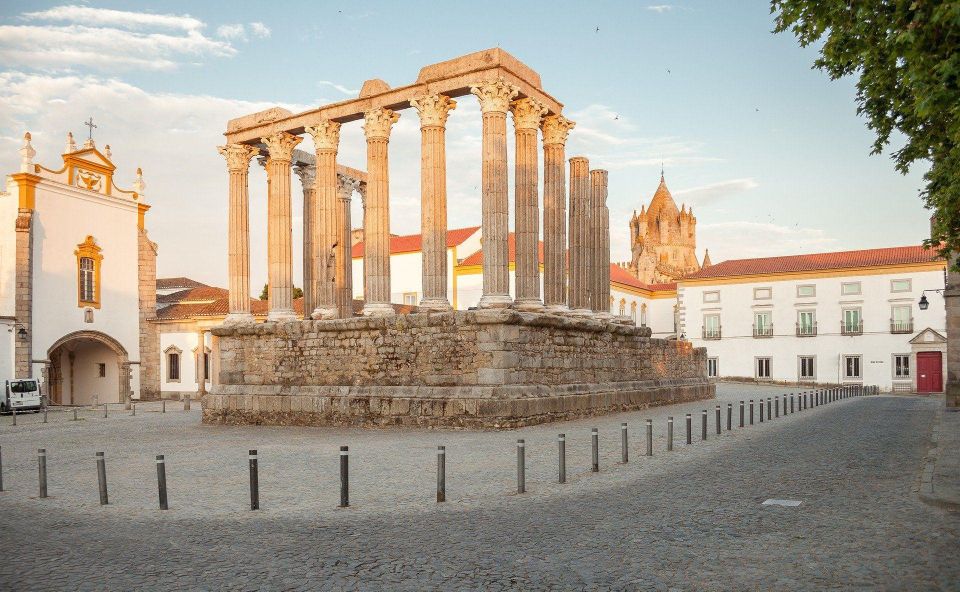 Évora Private Walking Tour - Architectural Highlights