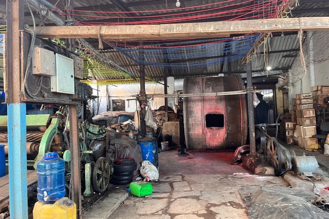 Exploring Dharavi: Mumbais Walking Slum Tour - Tour Details