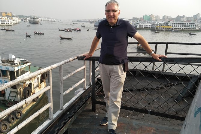 Fascinating Old Dhaka and Ship Breaking Yard Day Trip - Guided Commentary