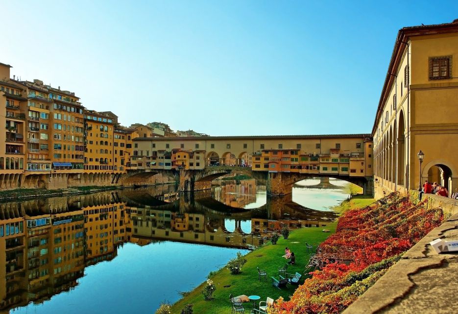 Florence: Half-Day Walking Tour With Michelangelos David - Visiting the Accademia Gallery