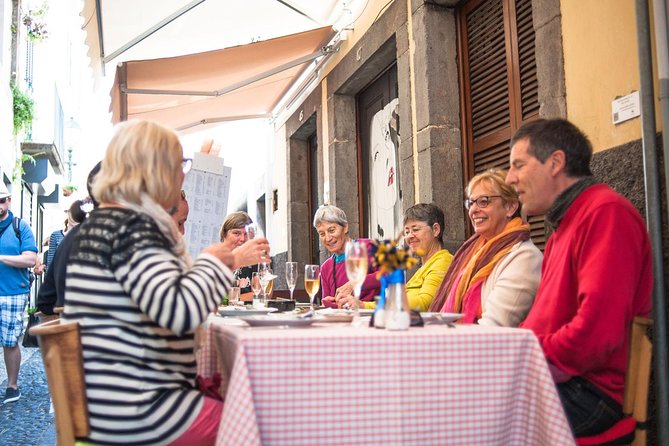 Food and Wine Walking Tour in Funchal - Tour Duration and Schedule