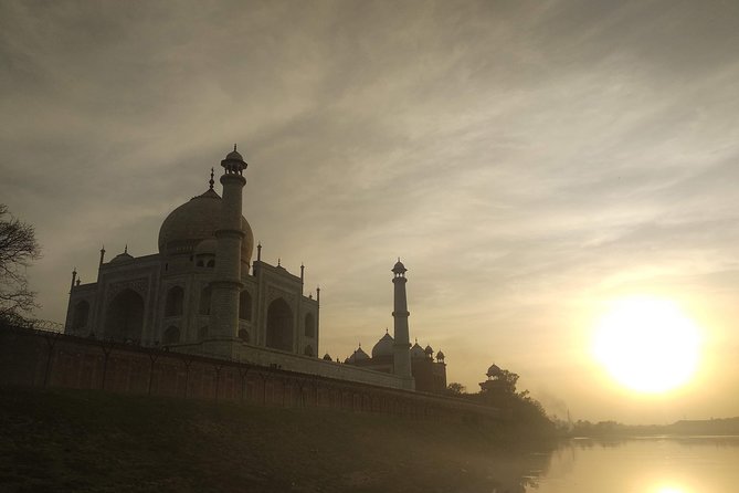 From Delhi :Day Tour Visiting Tajmahal & Agra Fort by Private Car - Tour Experience