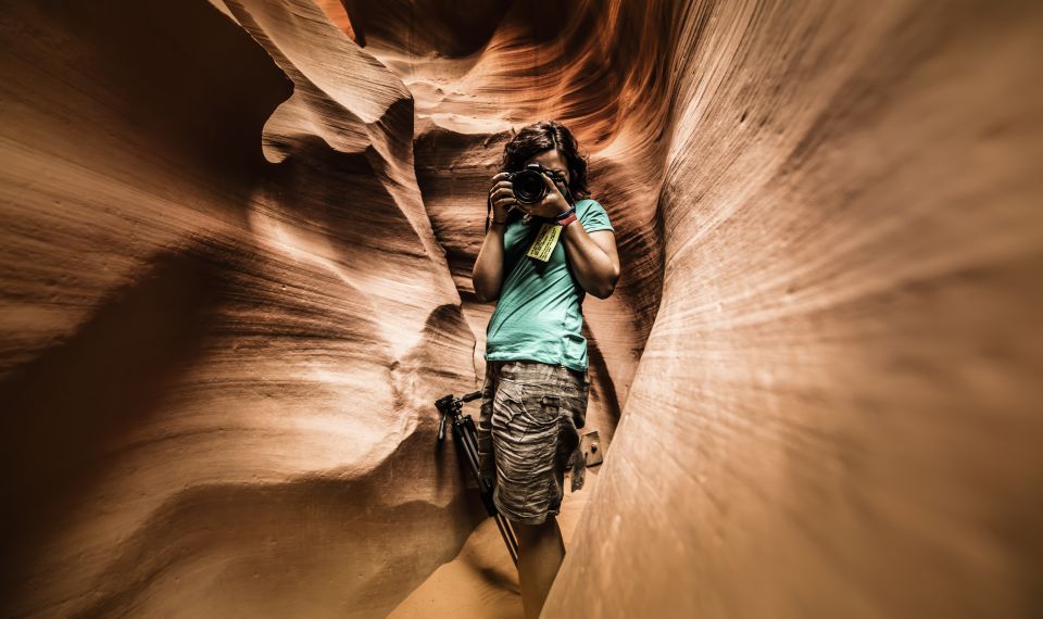 From Flagstaff: Antelope Canyon and Horseshoe Bend - Iconic Landscapes