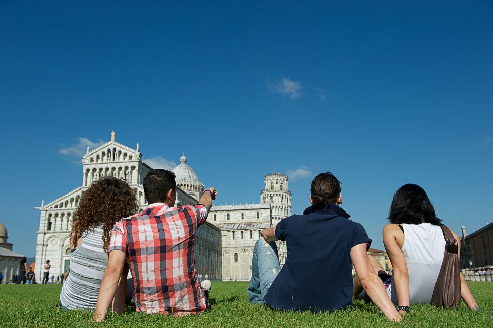 From Florence: PRIVATE Full-Day Pisa and Lucca GUIDED Tour - Iconic Leaning Tower