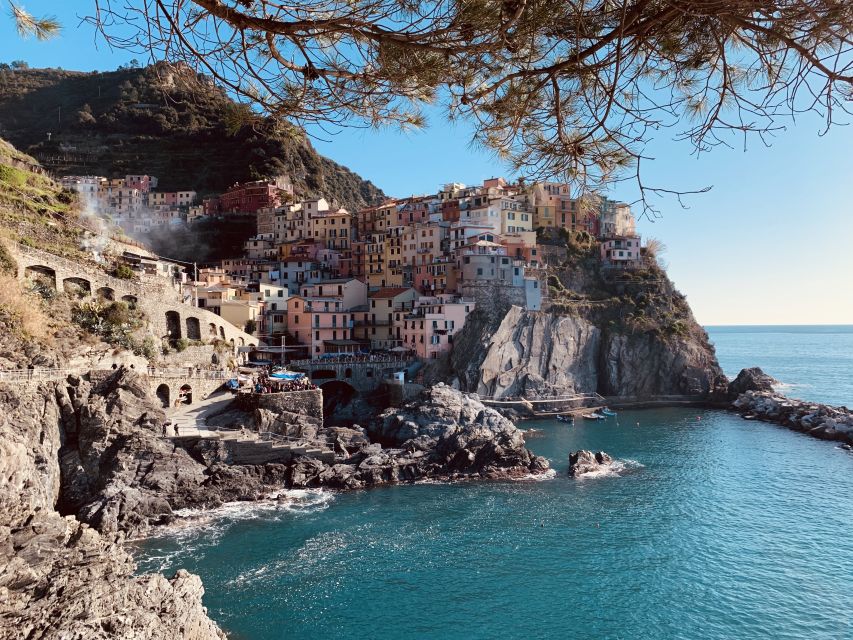 From Florence: Private Roundtrip Transfer to Cinque Terre - Inclusions