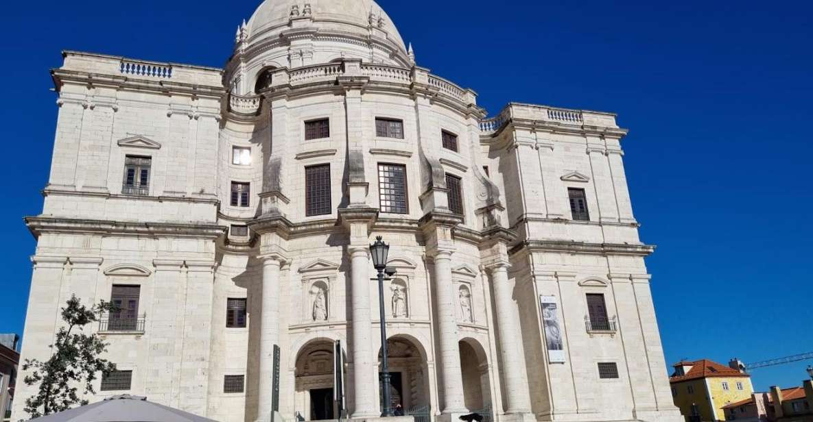 From Lisbon: Fatima Tour 5 Hours - Basilica of the Holy Trinity