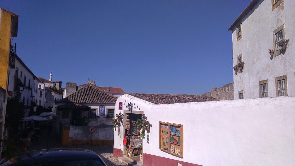 From Lisbon: Private Óbidos and Nazaré Tour - Guided Tour of Óbidos