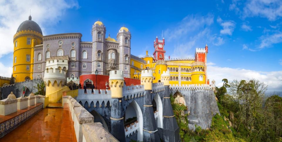 From Lisbon: Sintra Private Tour Half-Day in a Premium Car - Transportation and Amenities