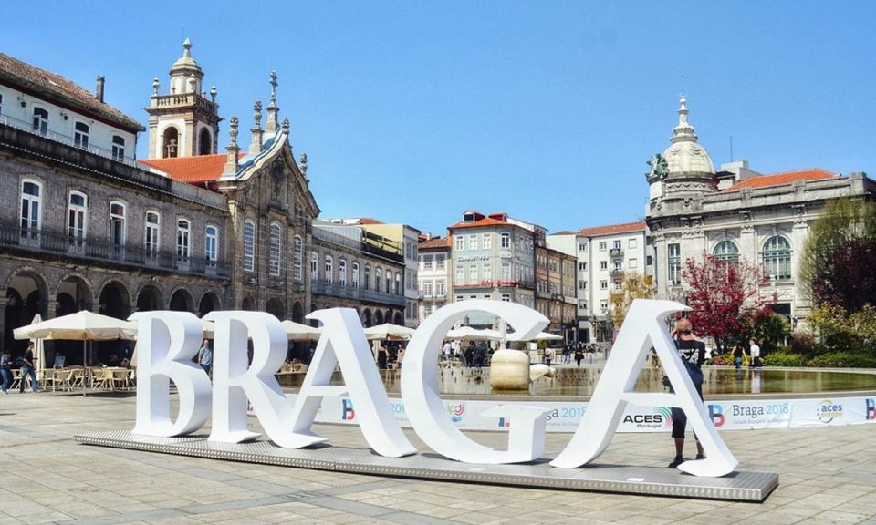 From Porto: Private Braga and Guimarães Tour With Pickup - UNESCO-Listed Guimarães