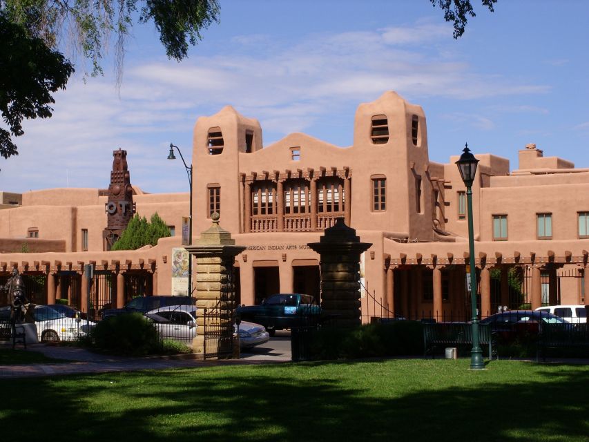 Golden Years in Santa Fe: A Senior's Cultural Journey - Exploring Historic Landmarks