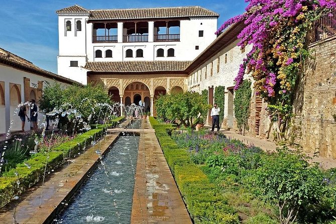 Granada Day Trip: Alhambra & Nazaries Palaces From Seville - Duration and Transport