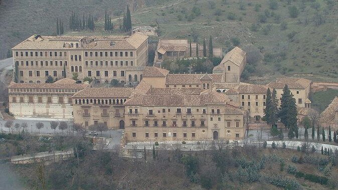 Granada Full Day: the Complete Alhambra + the Albaicin and Sacromonte - Highlights of the Albaicín Quarter