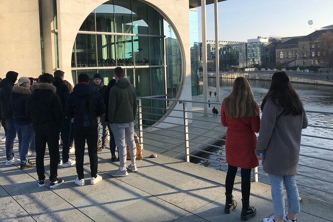Guided Tour of the Government District to the Reichstag - Registration and Accessibility