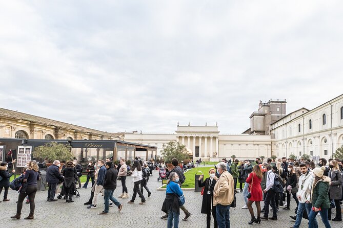 Guided Tour Vatican Museums & Sistine Chapel With Basilica Access - Meeting and Pickup