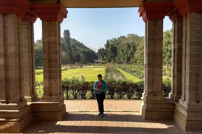 Half-Day Private British Heritage Tour With Lunch - Booking Details