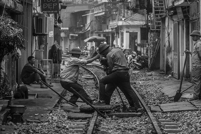 Hanoi Explorer Photo Tour - Exploring the Old Quarter