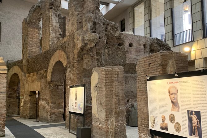 Hidden Rome in the Center - Navigating Public Transportation