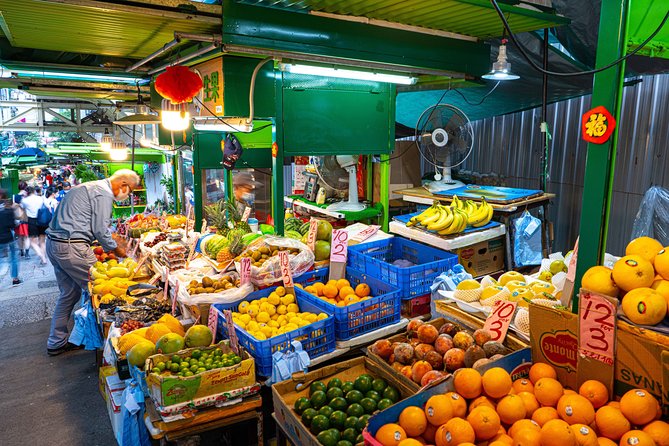 Hong Kong Food Tour: Central and Sheung Wan Districts - Meeting and Pickup
