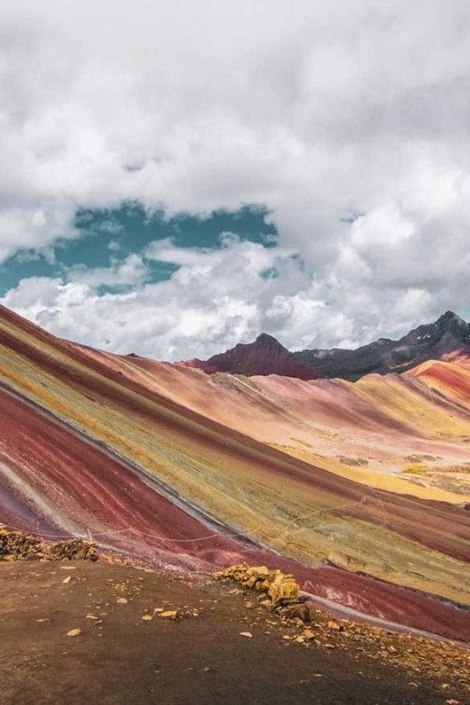 Humantay Lake and 7 Colors Mountain Private Tour - Exploring Humantay Lagoon