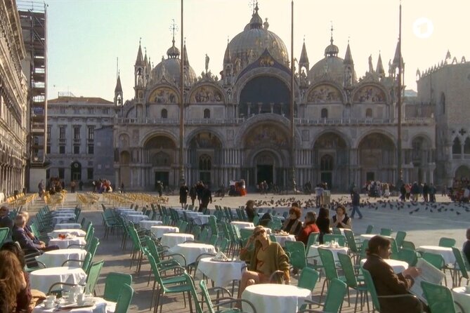 In the Footsteps of Commissario Brunetti by Donna Leon Walking Tour - Discovering Unique Venetian Locations