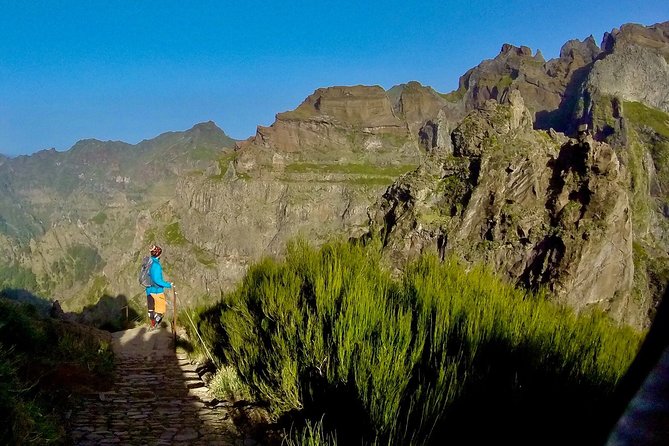 [INPUT TEXT TRANSLATED INTO ENGLISH]:Pico Do Arieiro - Pico Ruivo - Achadas Do TeixeiraPico Do Arieiro - Pico Ruivo - Achadas Do Teixeira - Scenic Highlights