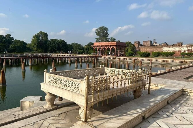 Lahore Full Day Sightseeing Guided Tour - Meeting and Pickup Details