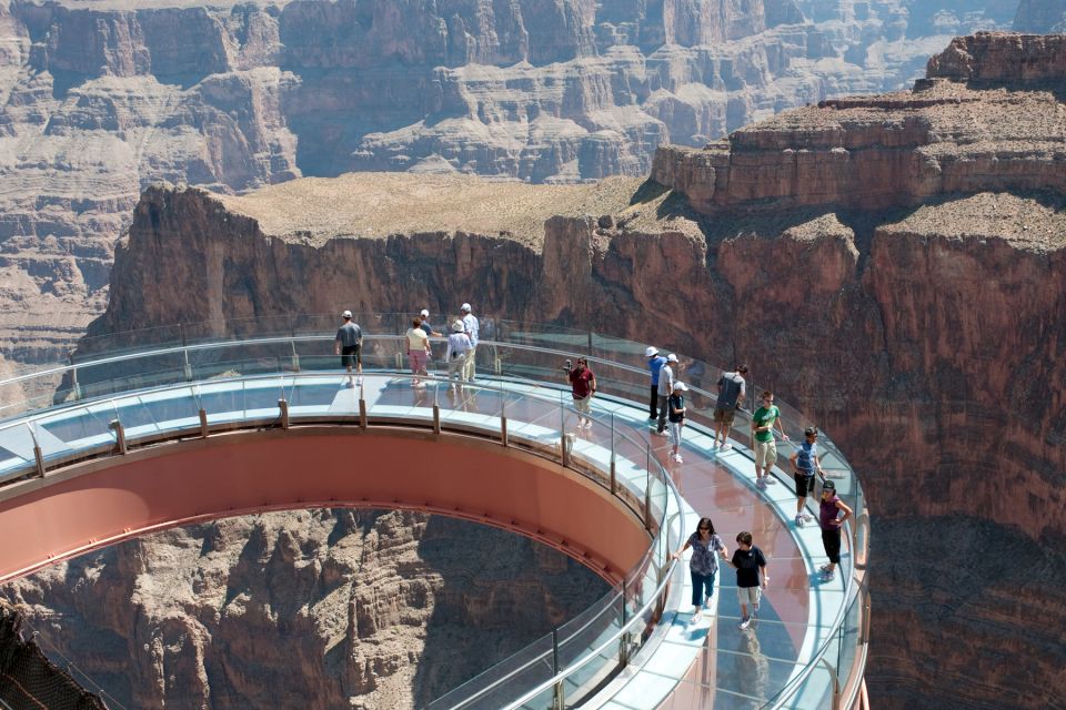 Las Vegas: Grand Canyon West Bus Tour With Guided Walk - Itinerary