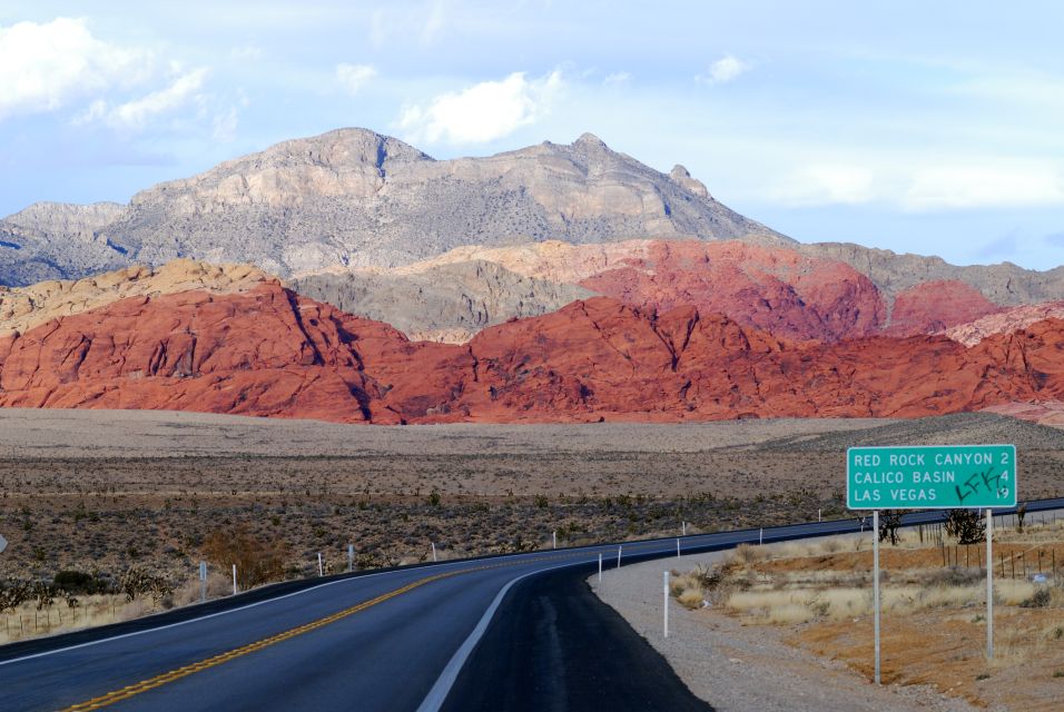 Las Vegas: Valley of Fire and Seven Magic Mountains - Tour Pickup and Transportation