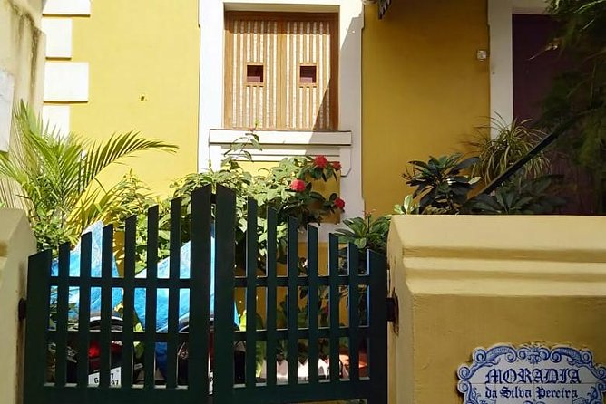 Latin Quarter Walk at Fontainhas - Snacks and Souvenirs